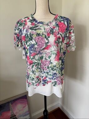 T Tahari White Lace Floral Short Sleeve Blouse with Pink & Purple Blooms Small